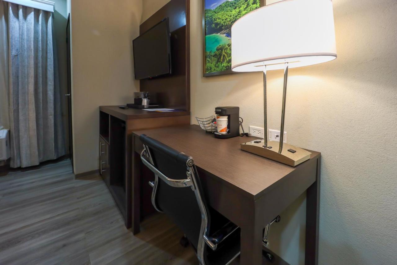 Comfort Inn & Suites Tobago Signal Hill المظهر الخارجي الصورة