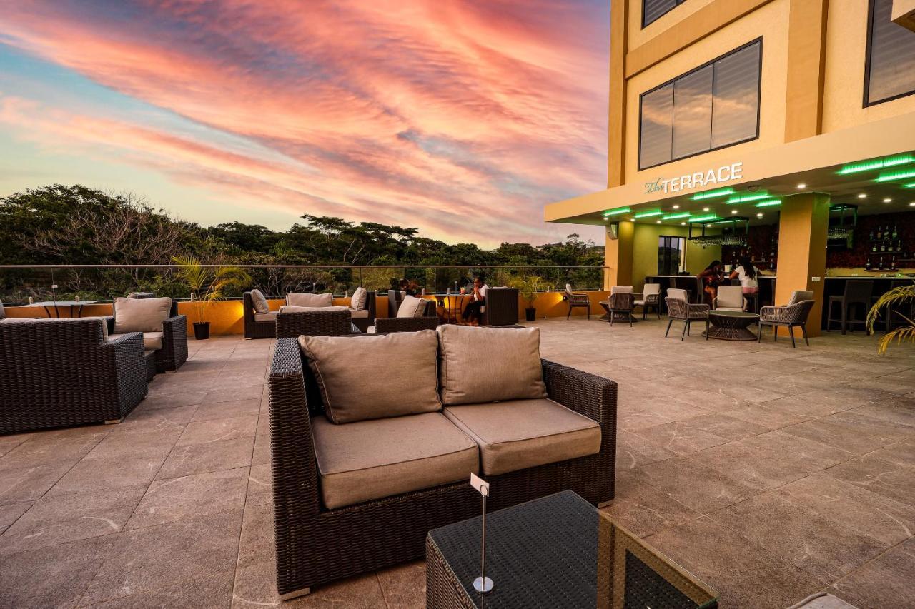 Comfort Inn & Suites Tobago Signal Hill المظهر الخارجي الصورة