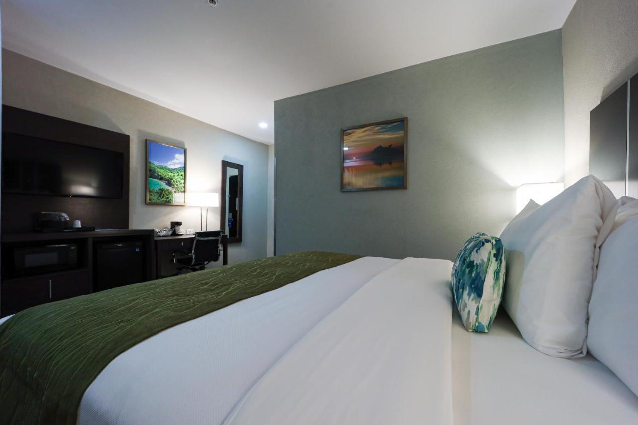 Comfort Inn & Suites Tobago Signal Hill المظهر الخارجي الصورة