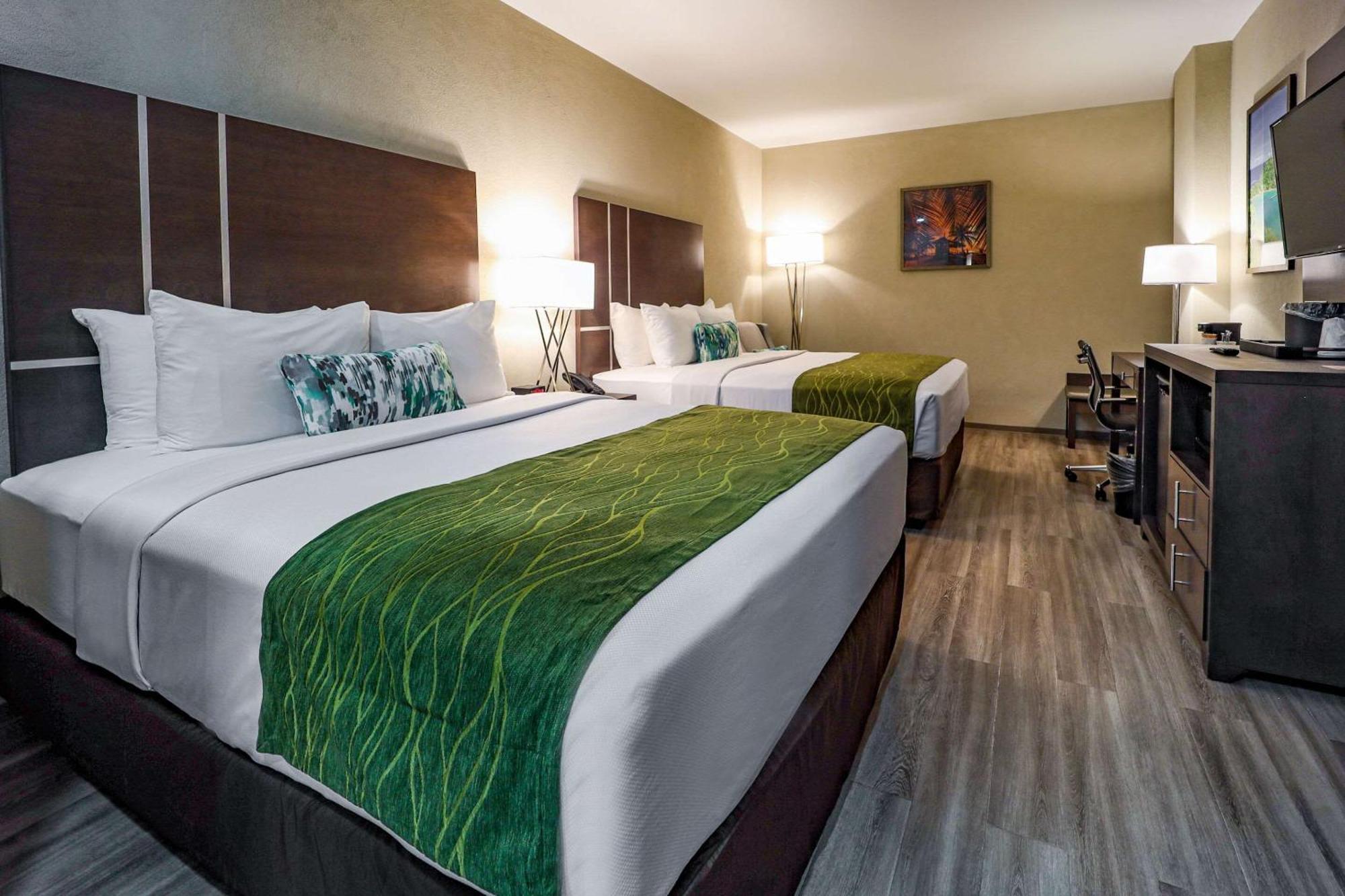Comfort Inn & Suites Tobago Signal Hill المظهر الخارجي الصورة