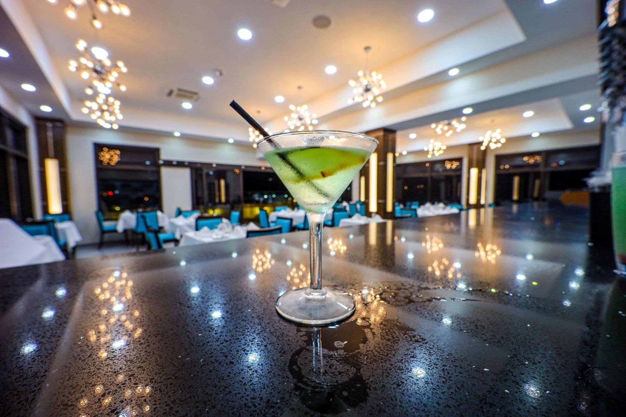 Comfort Inn & Suites Tobago Signal Hill المظهر الخارجي الصورة